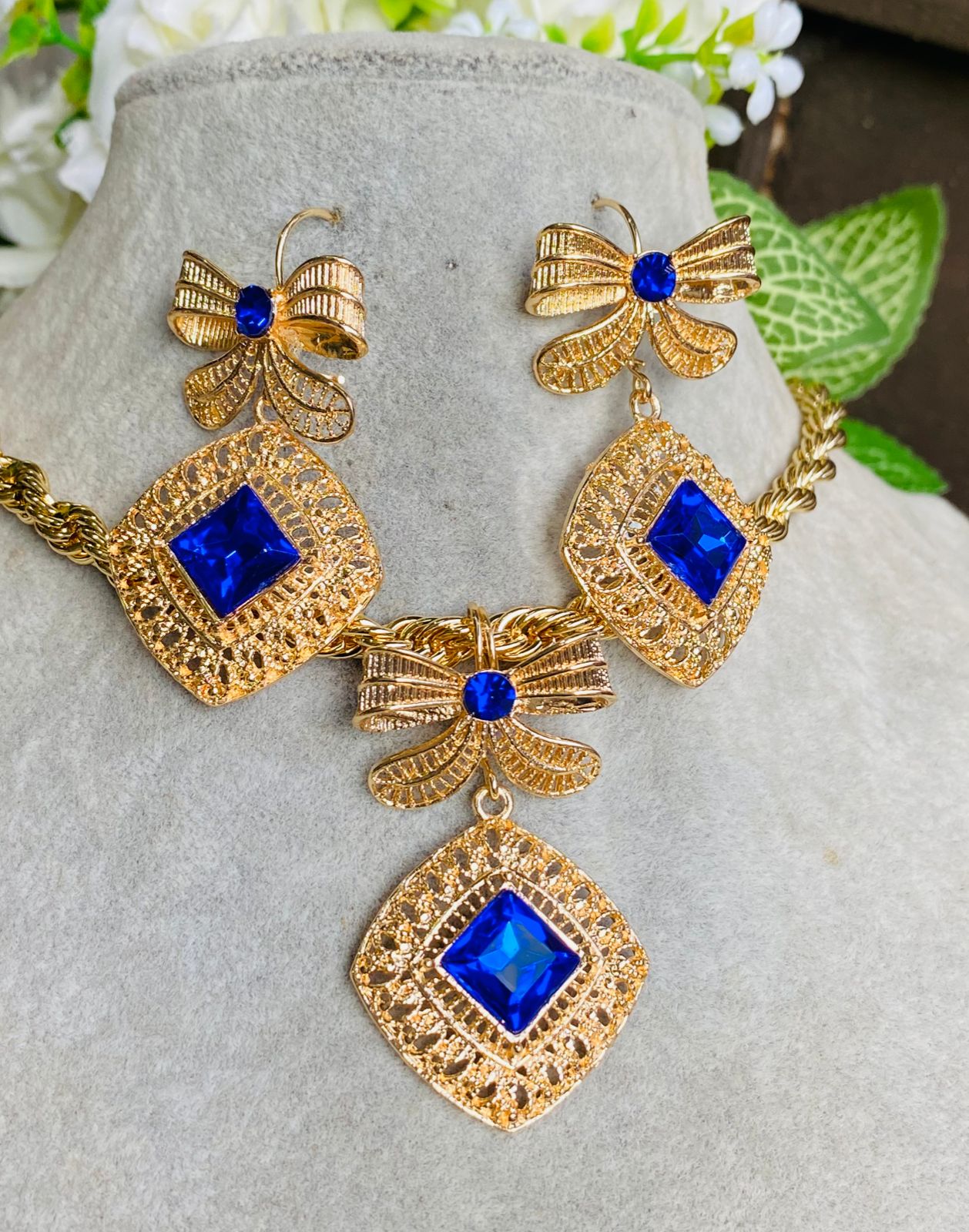 JF7047 juego filigrana laminado dorado.